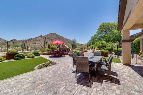 31817 N Larkspur Dr, San Tan Valley, AZ 85143