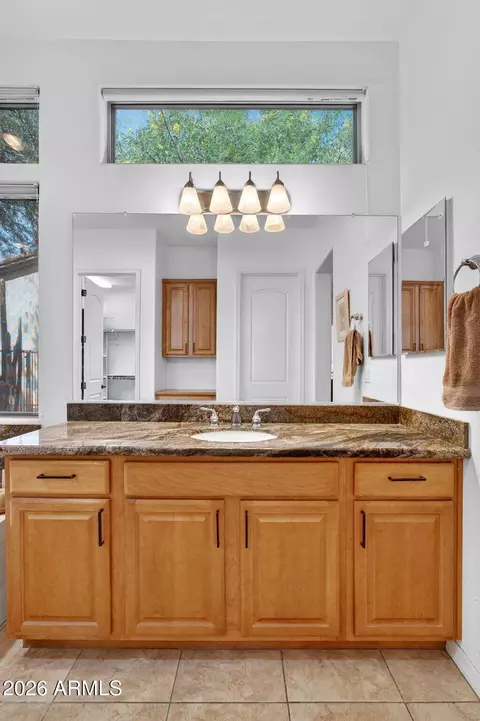 Bath - 4744 E Carob Dr, Gilbert, AZ 85298 photo 4 of 14
