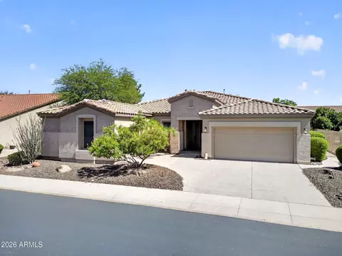 Exterior - 4744 E Carob Dr, Gilbert, AZ 85298 photo 11 of 17