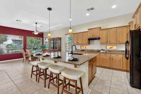 Kitchen - 4744 E Carob Dr, Gilbert, AZ 85298 photo 8 of 9
