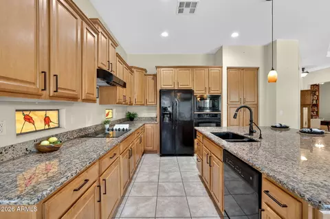 Kitchen - 4744 E Carob Dr, Gilbert, AZ 85298 photo 9 of 9