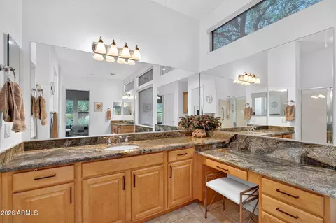 Bath - 4744 E Carob Dr, Gilbert, AZ 85298 photo 3 of 14