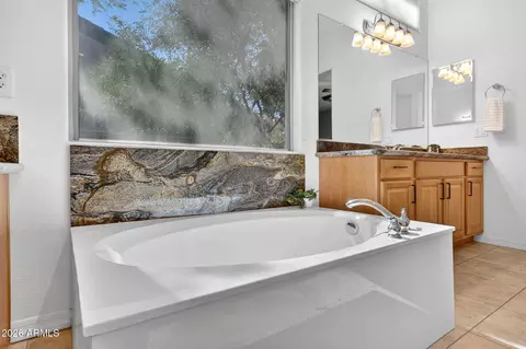 Bath - 4744 E Carob Dr, Gilbert, AZ 85298 photo 11 of 14