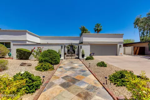 Exterior - 8219 N 3rd Ave, Phoenix, AZ 85021 photo 3 of 11