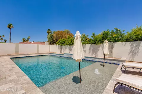 Exterior - 8219 N 3rd Ave, Phoenix, AZ 85021 photo 7 of 11