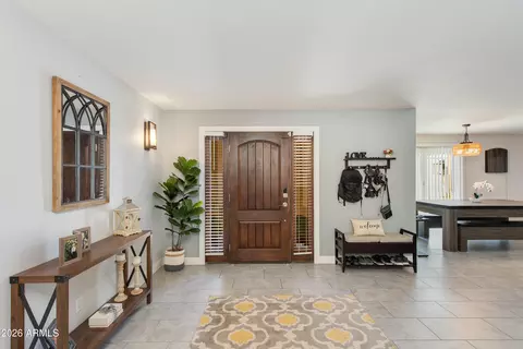 Entry Way - 8219 N 3rd Ave, Phoenix, AZ 85021 photo 2 of 3