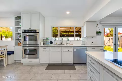 Kitchen - 8219 N 3rd Ave, Phoenix, AZ 85021 photo 3 of 7