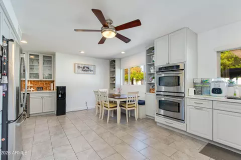 Kitchen - 8219 N 3rd Ave, Phoenix, AZ 85021 photo 4 of 7