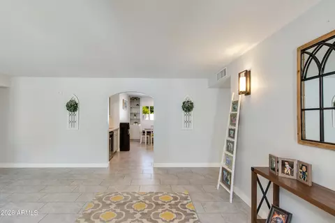 Entry Way - 8219 N 3rd Ave, Phoenix, AZ 85021 photo 1 of 3