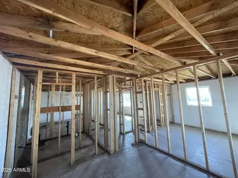 Entry Way - 5031 S 36th Dr, Phoenix, AZ 85041 photo 3 of 3