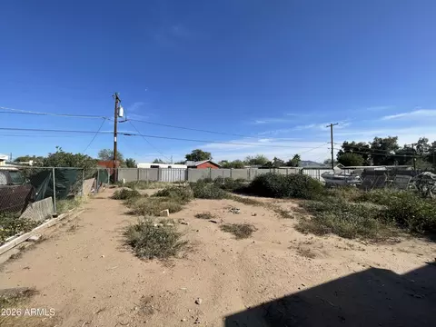 Exterior - 5031 S 36th Dr, Phoenix, AZ 85041 photo 1 of 1