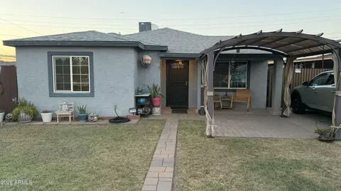 104 W Pueblo Ave, Phoenix, AZ 85041