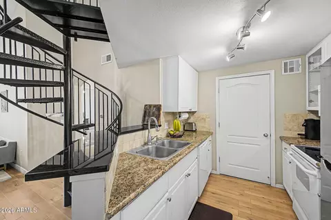Kitchen - 1701 E Colter St #490, Phoenix, AZ 85016 photo 1 of 3