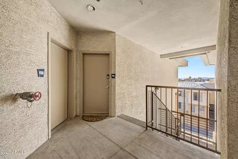 Entry Way - 1701 E Colter St #490, Phoenix, AZ 85016 photo 2 of 2