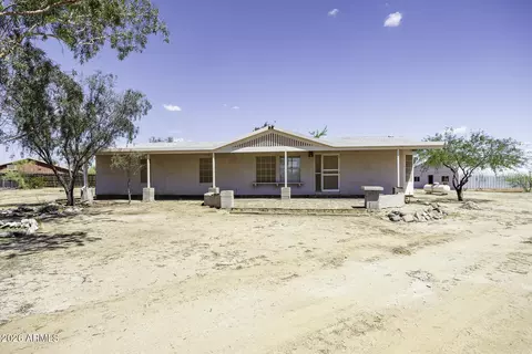 15761 W Hopi Dr, Casa Grande, AZ 85122