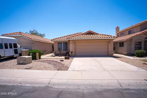 8011 W Laurel Ln, Peoria, AZ 85345