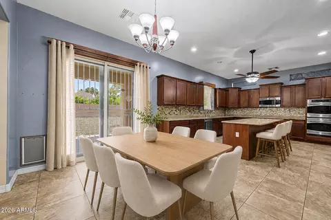 Dining - 3163 E Oriole Dr, Gilbert, AZ 85297 photo 4 of 4