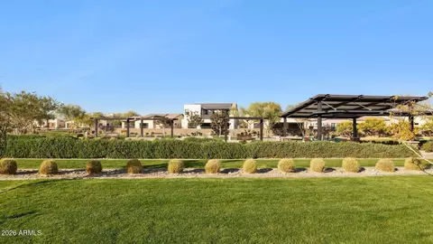 Exterior - 9750 S 12th St S, Phoenix, AZ 85042 photo 7 of 15
