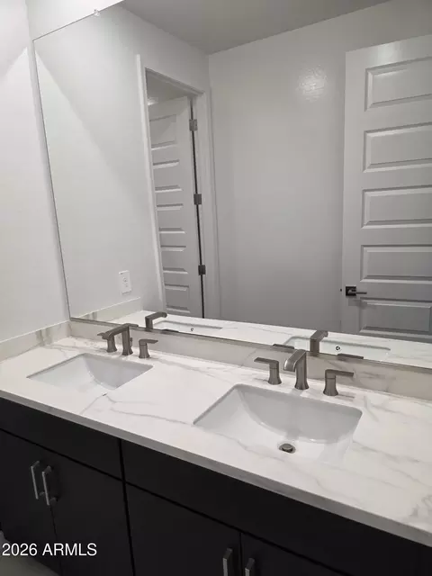 Bath - 9750 S 12th St S, Phoenix, AZ 85042 photo 2 of 3