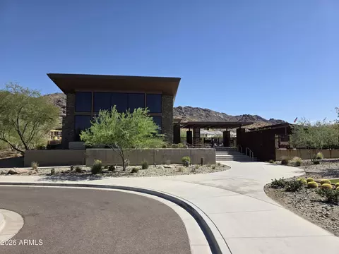 Exterior - 9750 S 12th St S, Phoenix, AZ 85042 photo 8 of 15