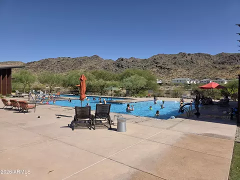 Exterior - 9750 S 12th St S, Phoenix, AZ 85042 photo 12 of 15
