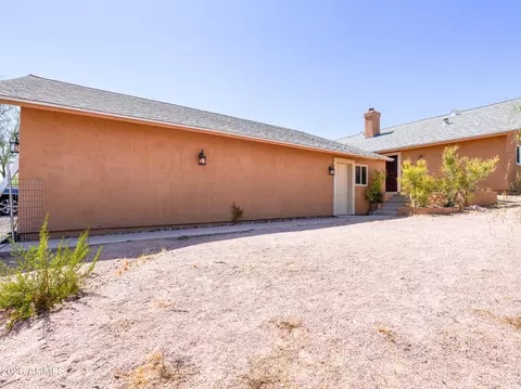 Exterior - 1224 N Acacia Rd, Apache Junction, AZ 85119 photo 2 of 10