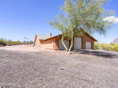 Exterior - 1224 N Acacia Rd, Apache Junction, AZ 85119 photo 9 of 10