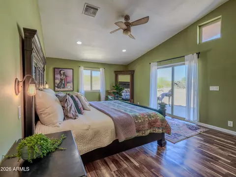 Bedroom - 1224 N Acacia Rd, Apache Junction, AZ 85119 photo 2 of 10