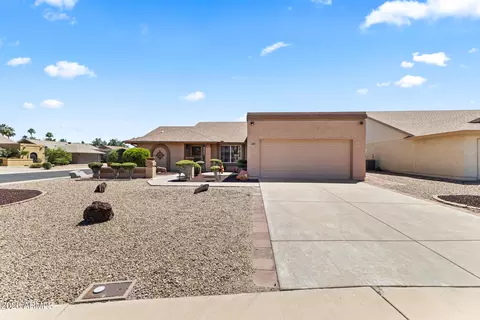9821 W Oraibi Dr, Peoria, AZ 85382