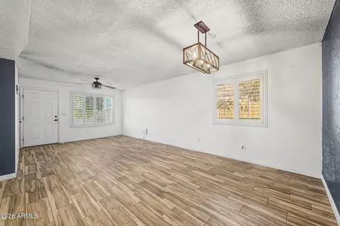 Living - 329 E Juniper St, Mesa, AZ 85201 photo 3 of 4