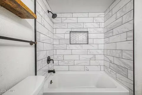 Bath - 329 E Juniper St, Mesa, AZ 85201 photo 3 of 4