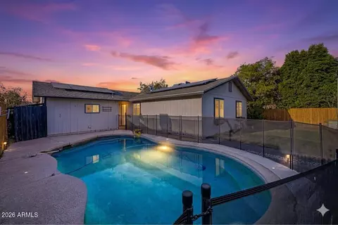 329 E Juniper St, Mesa, AZ 85201