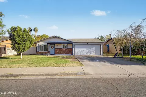 Exterior - 329 E Juniper St, Mesa, AZ 85201 photo 2 of 6