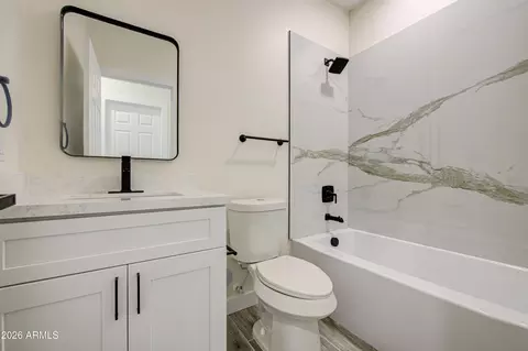 8125 E Bonnell St, Mesa, AZ 85207