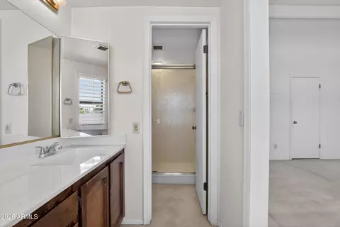 Bath - 1317 E Colter St, Phoenix, AZ 85014 photo 4 of 4