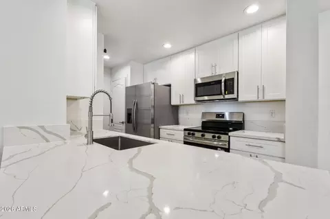 2035 S Elm St #126, Tempe, AZ 85282