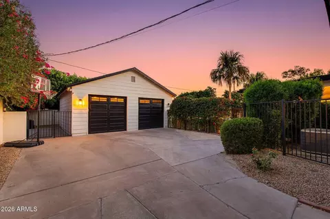 Exterior - 3445 E Oregon Ave, Phoenix, AZ 85018 photo 8 of 11