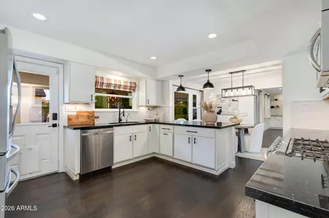 Kitchen - 3445 E Oregon Ave, Phoenix, AZ 85018 photo 3 of 4
