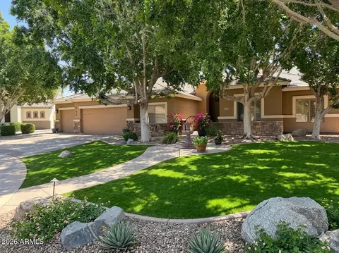 665 E Constitution Dr, Gilbert, AZ 85296