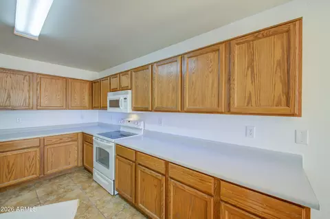 Kitchen - 1900 W 19th Ave, Apache Junction, AZ 85120 photo 4 of 7