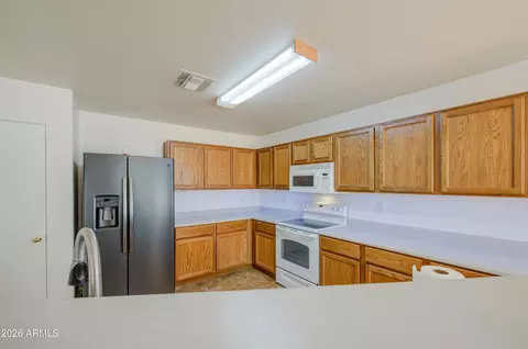 Kitchen - 1900 W 19th Ave, Apache Junction, AZ 85120 photo 3 of 7