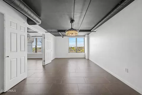 Living - 535 W Thomas Rd #513, Phoenix, AZ 85013 photo 8 of 10
