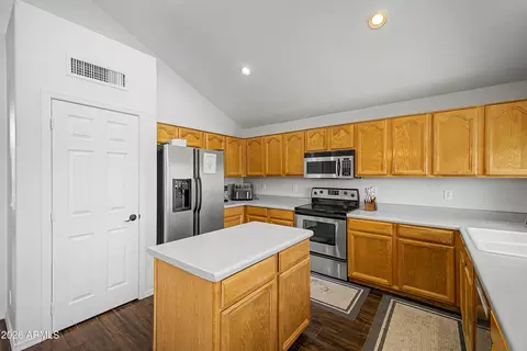 Kitchen - 4337 E Desert Ln, Gilbert, AZ 85234 photo 1 of 3