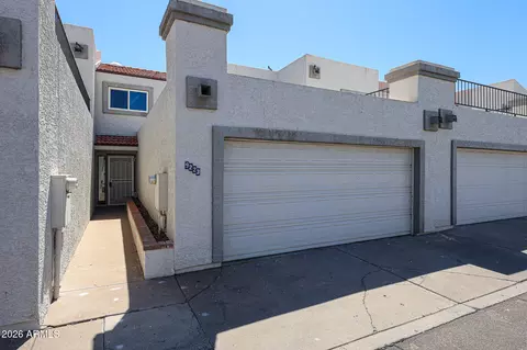 9223 N 47th Ct, Glendale, AZ 85302