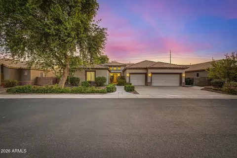 5610 S Eucalyptus Pl, Chandler, AZ 85249