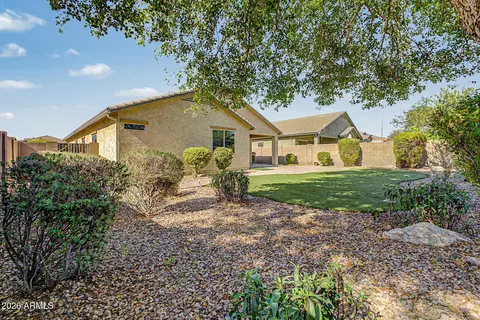 Exterior - 3113 E Chisum Ln, Gilbert, AZ 85297 photo 9 of 10