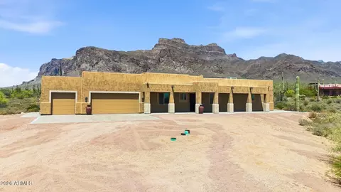 Exterior - 53 N La Barge Rd, Apache Junction, AZ 85119 photo 2 of 5