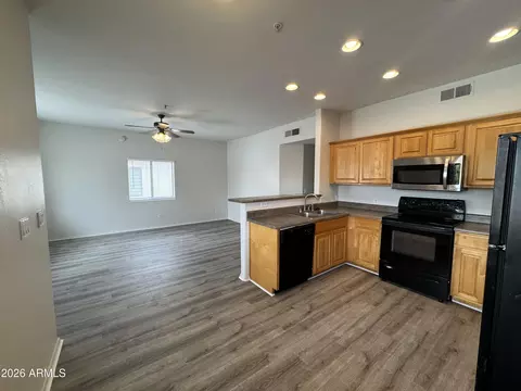 510 W University Dr #208, Tempe, AZ 85281