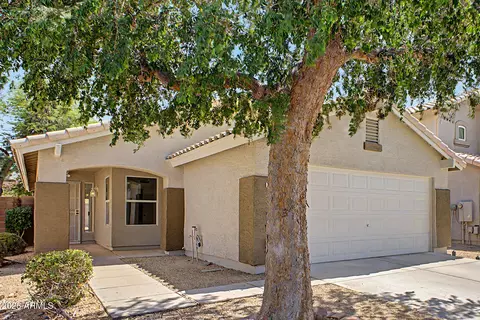 4135 E Anderson Dr, Phoenix, AZ 85032