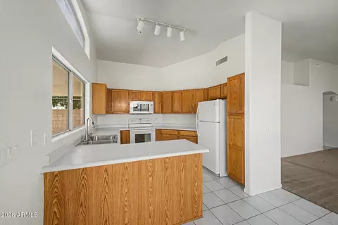 Kitchen - 4135 E Anderson Dr, Phoenix, AZ 85032 photo 2 of 4
